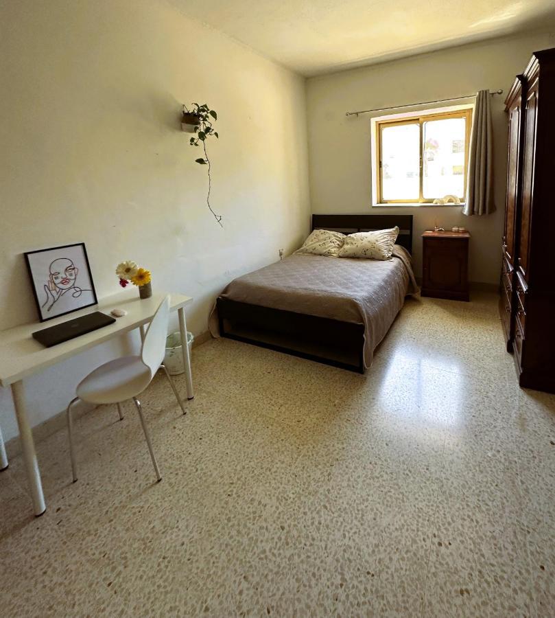 St Julian Rainbow Apartment Saint Julian's Екстериор снимка